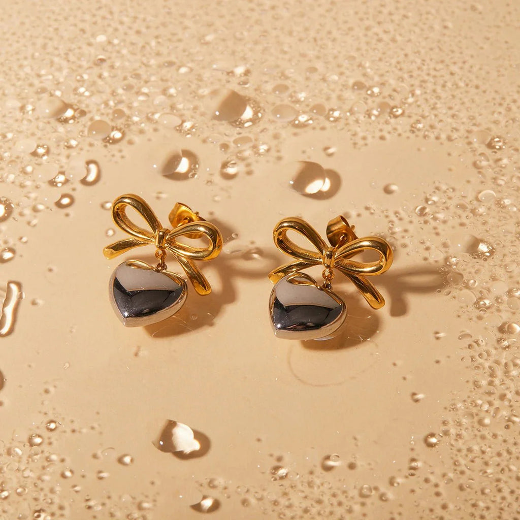 Dainty Bow Heart Earrings - Aryomi