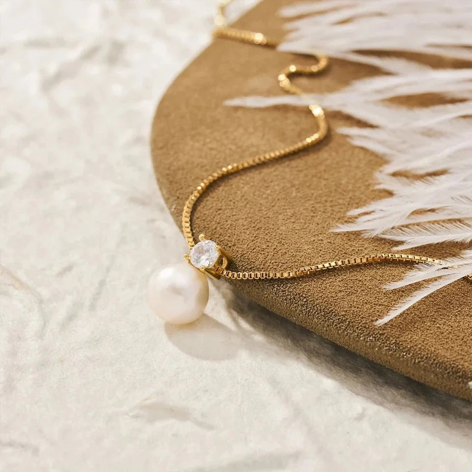 Dainty Diamond Pearl Necklace - Aryomi