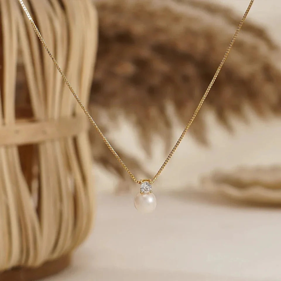 Dainty Diamond Pearl Necklace - Aryomi