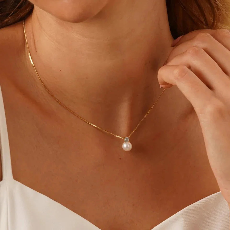 Dainty Diamond Pearl Necklace - Aryomi