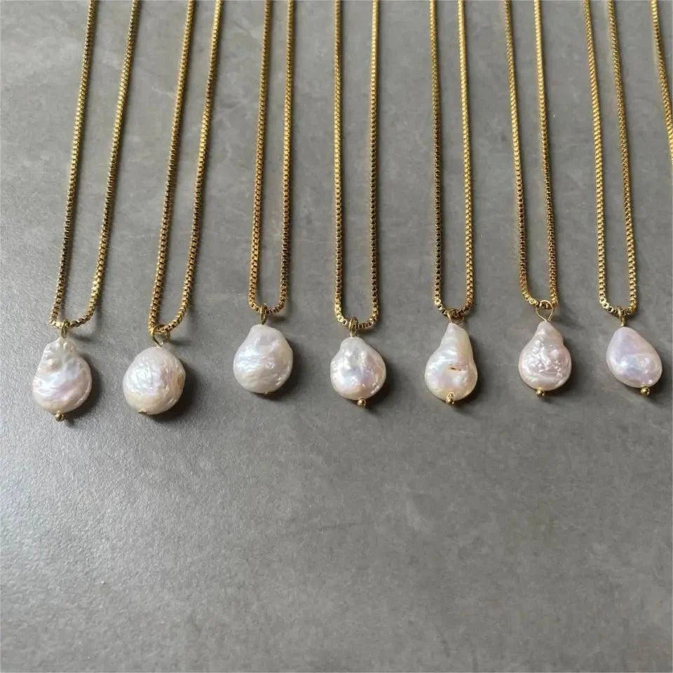 Dainty Flat Pearl Necklace - Aryomi