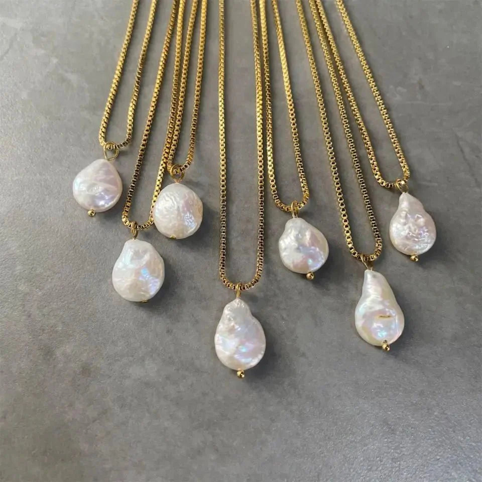 Dainty Flat Pearl Necklace - Aryomi