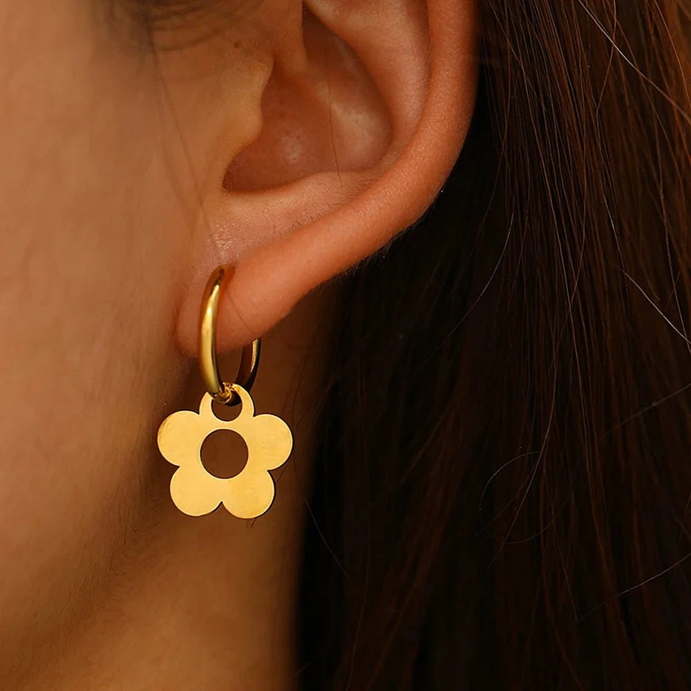 Dainty Floral Hoop Earrings - Aryomi