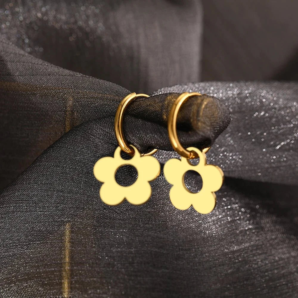 Dainty Floral Hoop Earrings - Aryomi