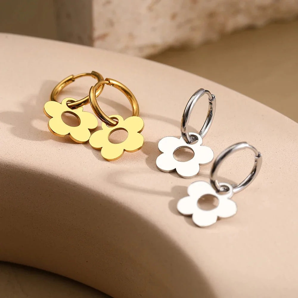 Dainty Floral Hoop Earrings - Aryomi