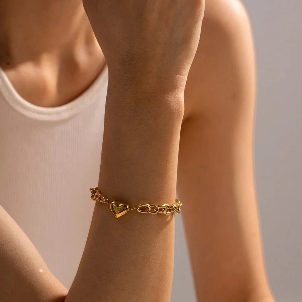 Dainty Gold Chain Link Heart Bracelet - Aryomi