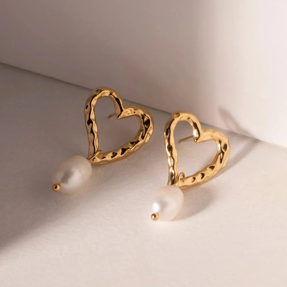Dainty Heart Pearl Drop Earrings - Aryomi