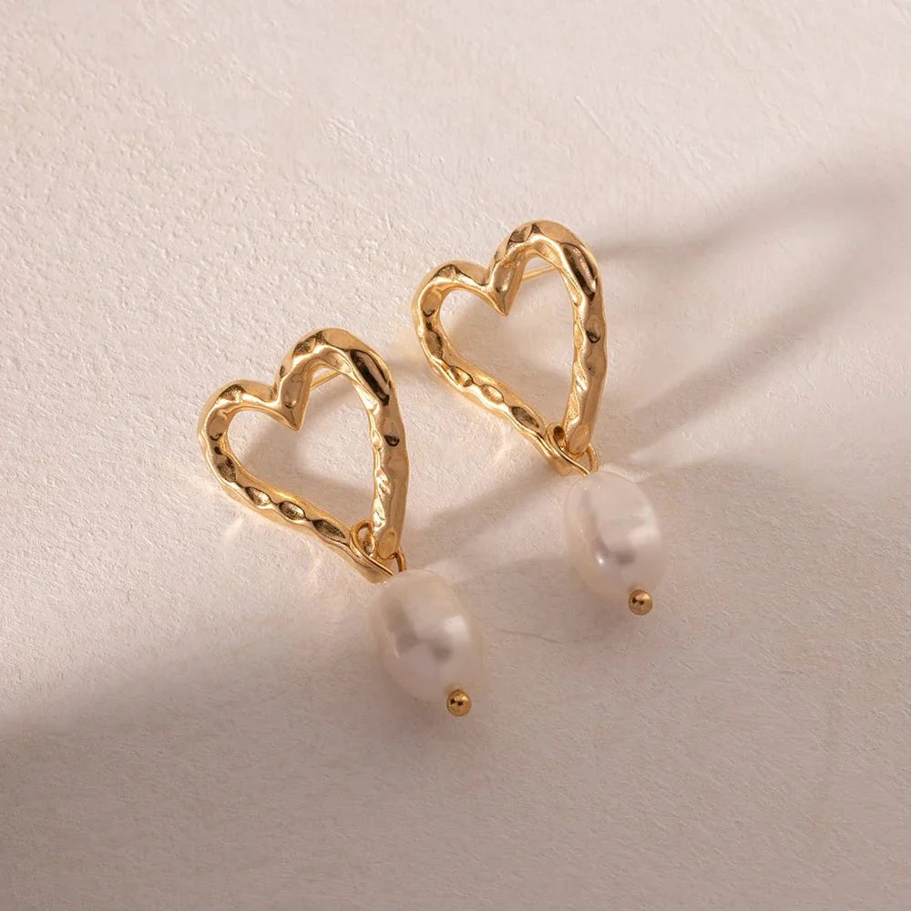 Dainty Heart Pearl Drop Earrings - Aryomi