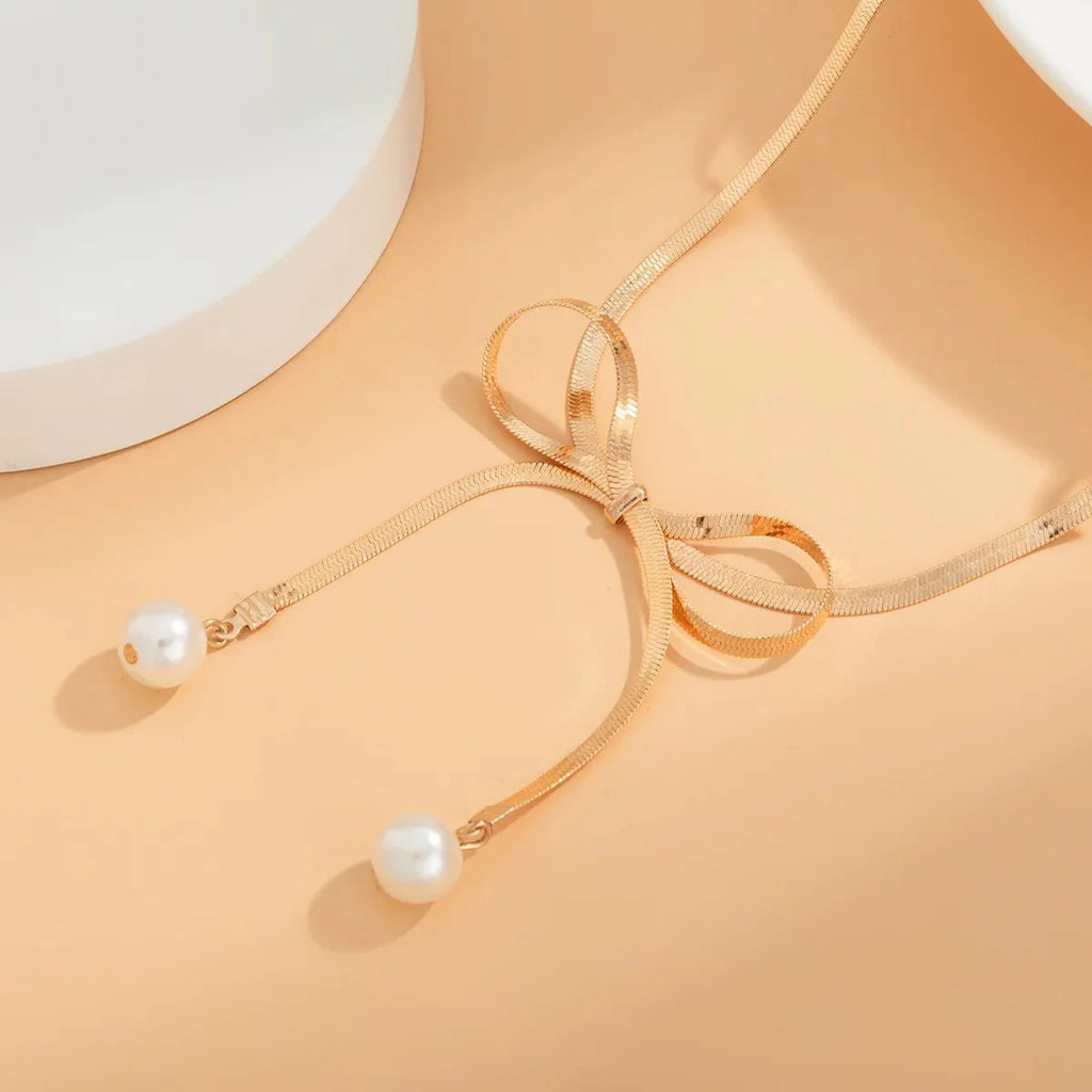 Dainty Herringbone Pearl Bow Necklace - Aryomi