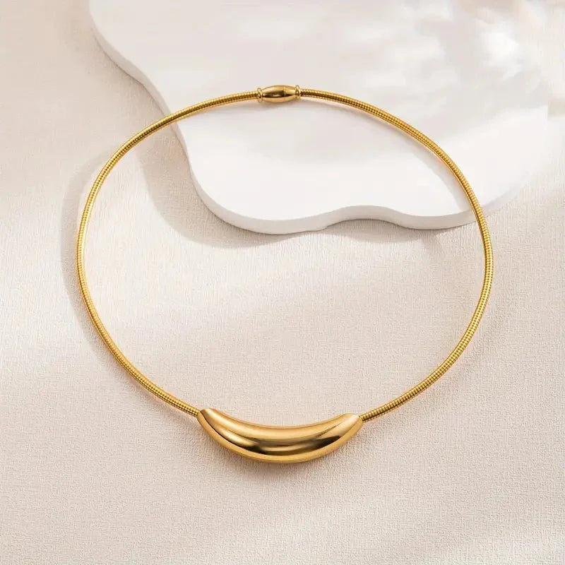 Dainty Modern Curve Choker Necklace - Aryomi