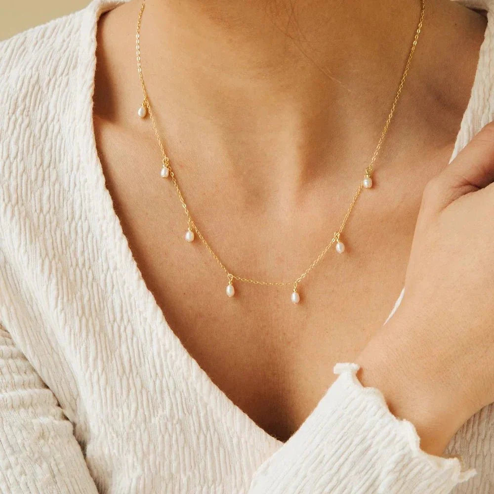 Dainty Pearl Droplets Necklace - Aryomi