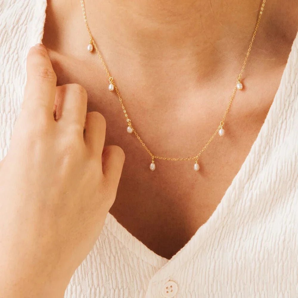 Dainty Pearl Droplets Necklace - Aryomi