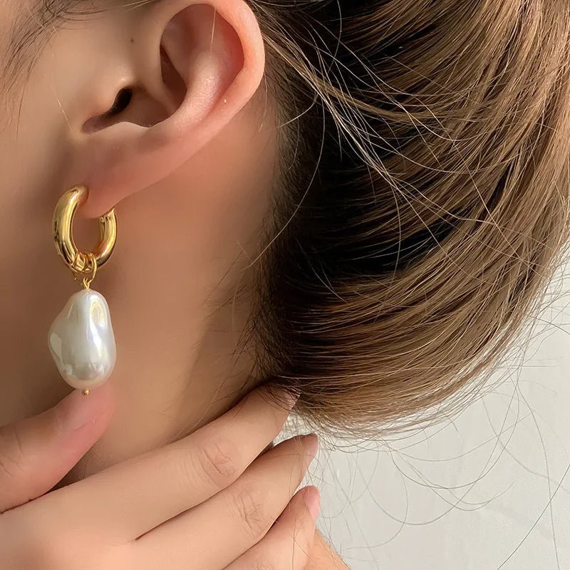 Dainty Pearl Huggie Earrings - Aryomi
