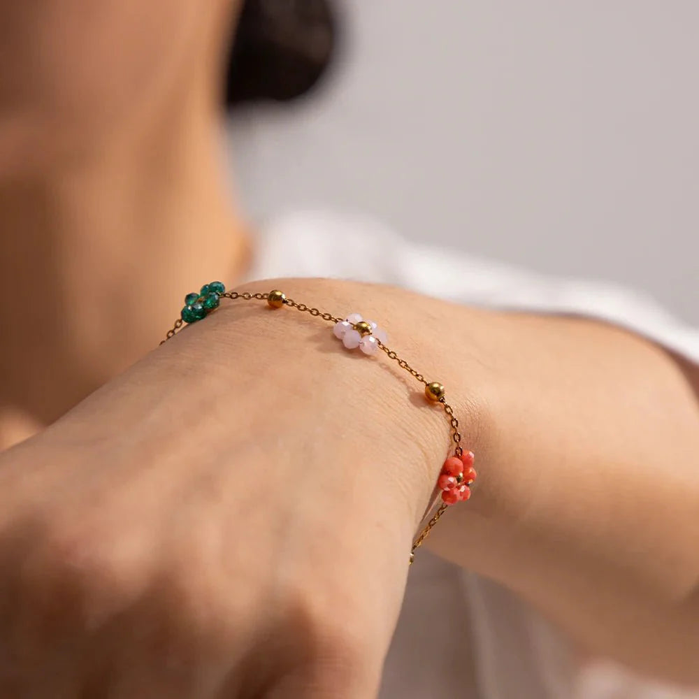 Dainty Spring Floral Bracelet and Necklace - Aryomi