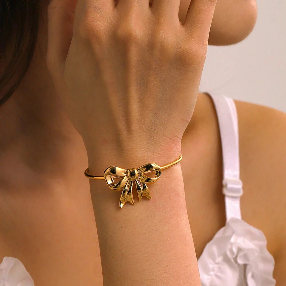 Feminine Bow Cuff Bracelets - Aryomi