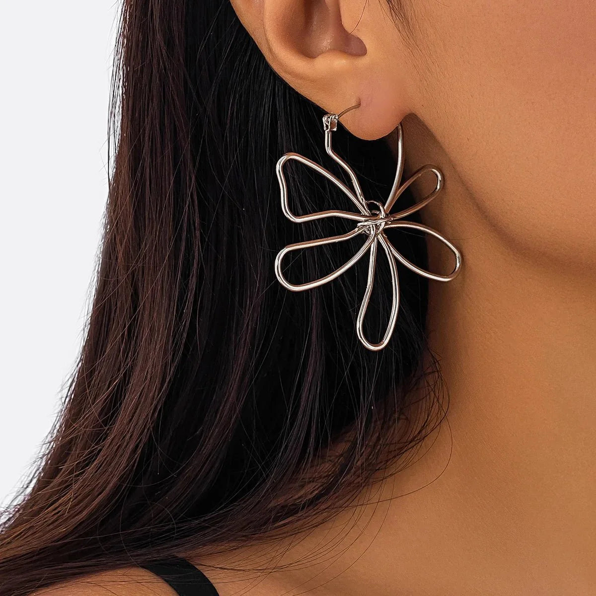 Floral Knot Outline Earrings - Aryomi