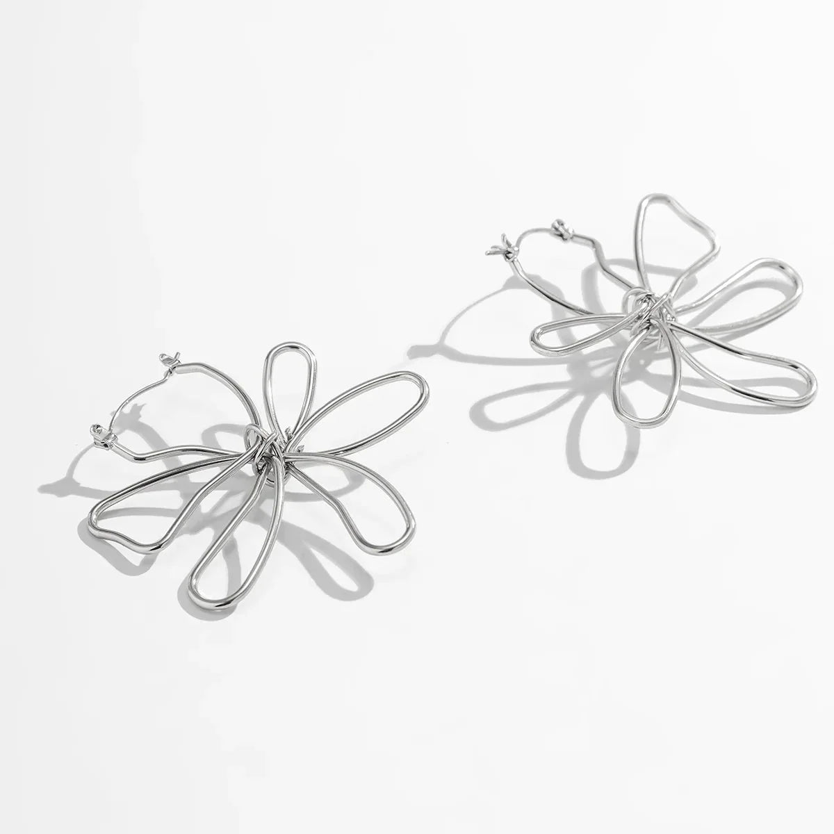 Floral Knot Outline Earrings - Aryomi
