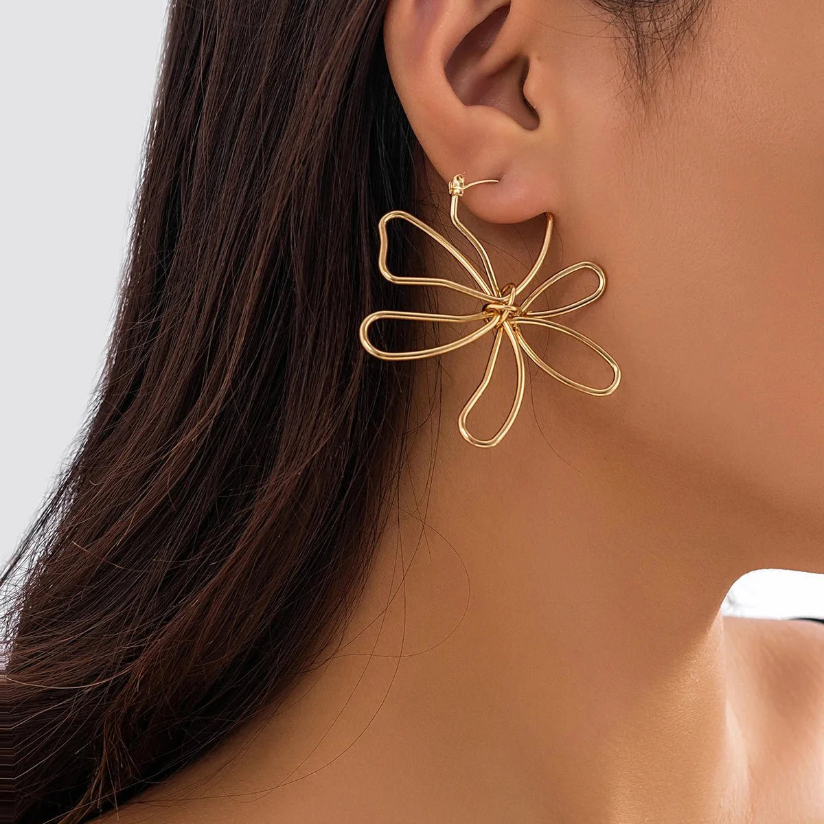 Floral Knot Outline Earrings - Aryomi