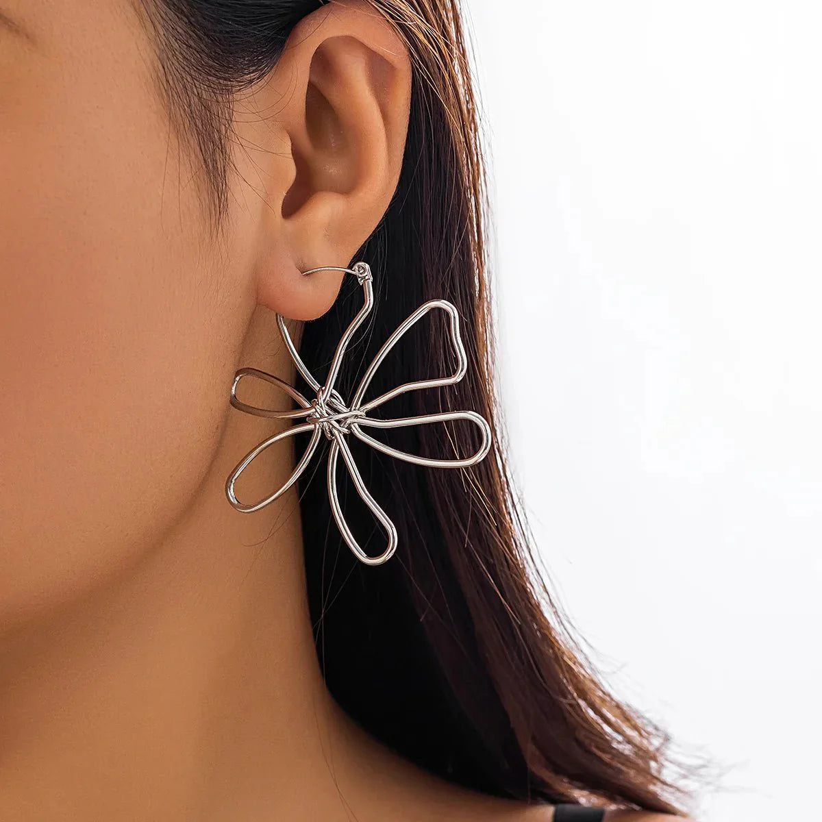 Floral Knot Outline Earrings - Aryomi