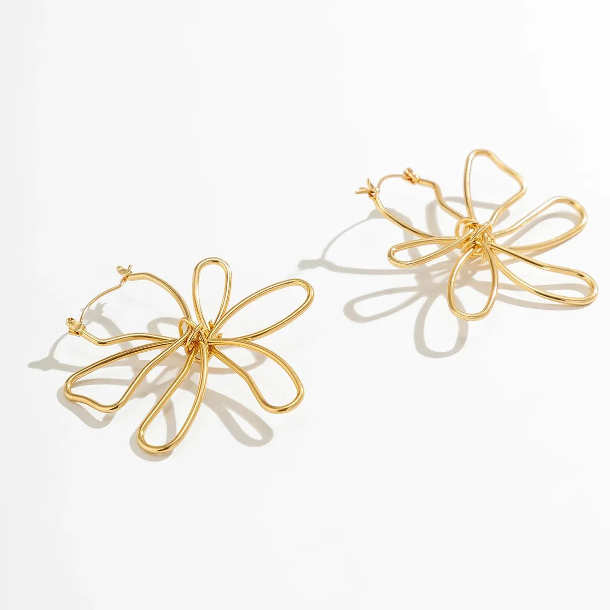 Floral Knot Outline Earrings - Aryomi