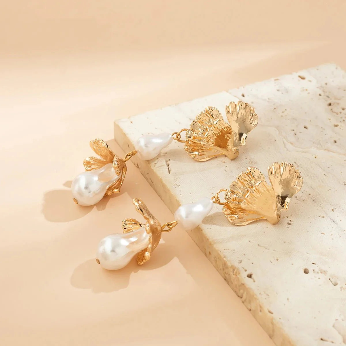 Floral Pearl Blooming Earrings - Aryomi