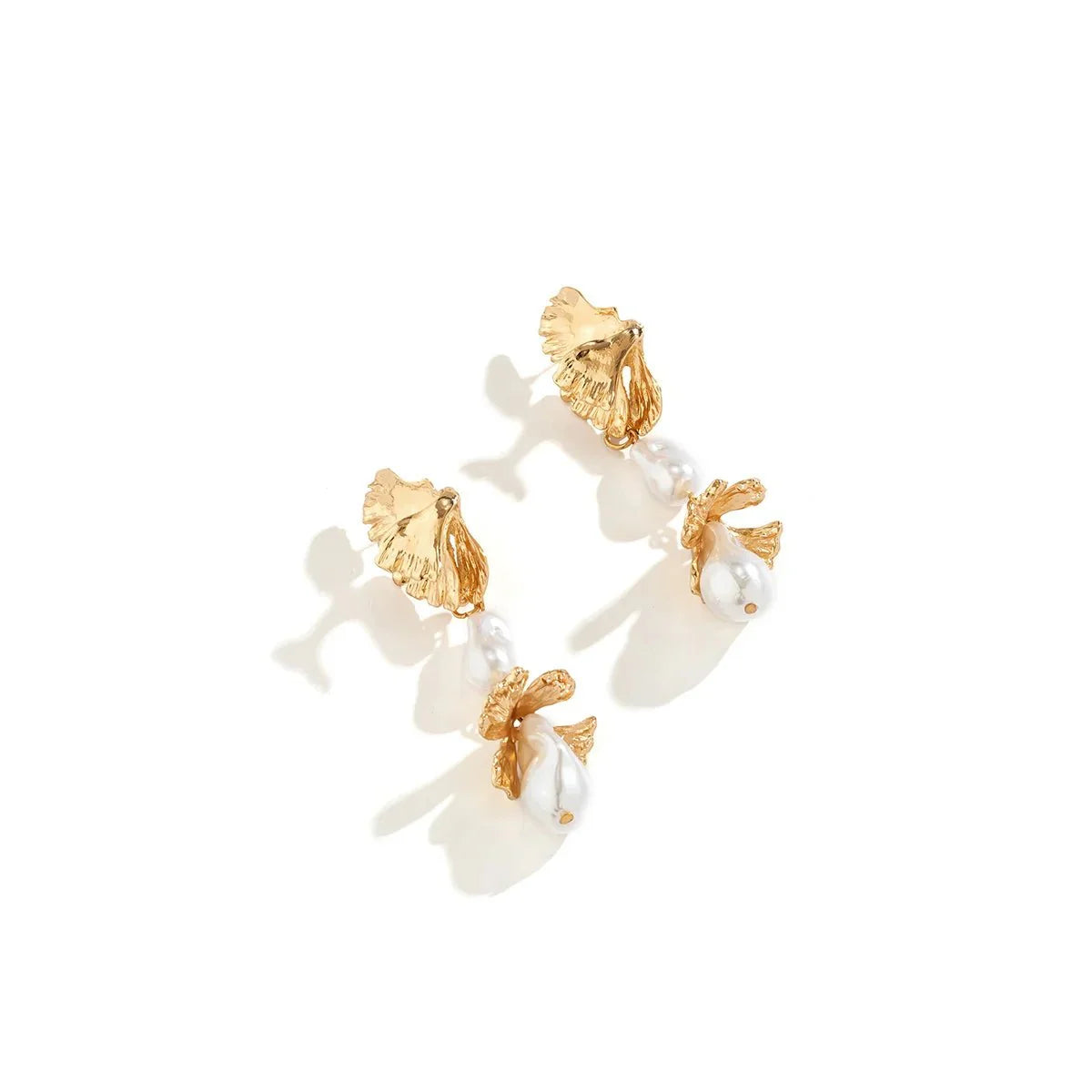 Floral Pearl Blooming Earrings - Aryomi