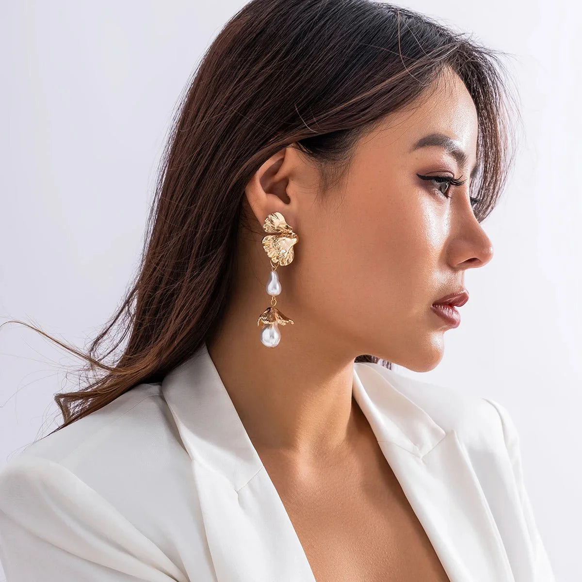 Floral Pearl Blooming Earrings - Aryomi