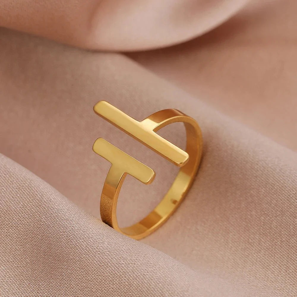 Minimal Adjustable Asymmetric Open Bar Ring - Aryomi