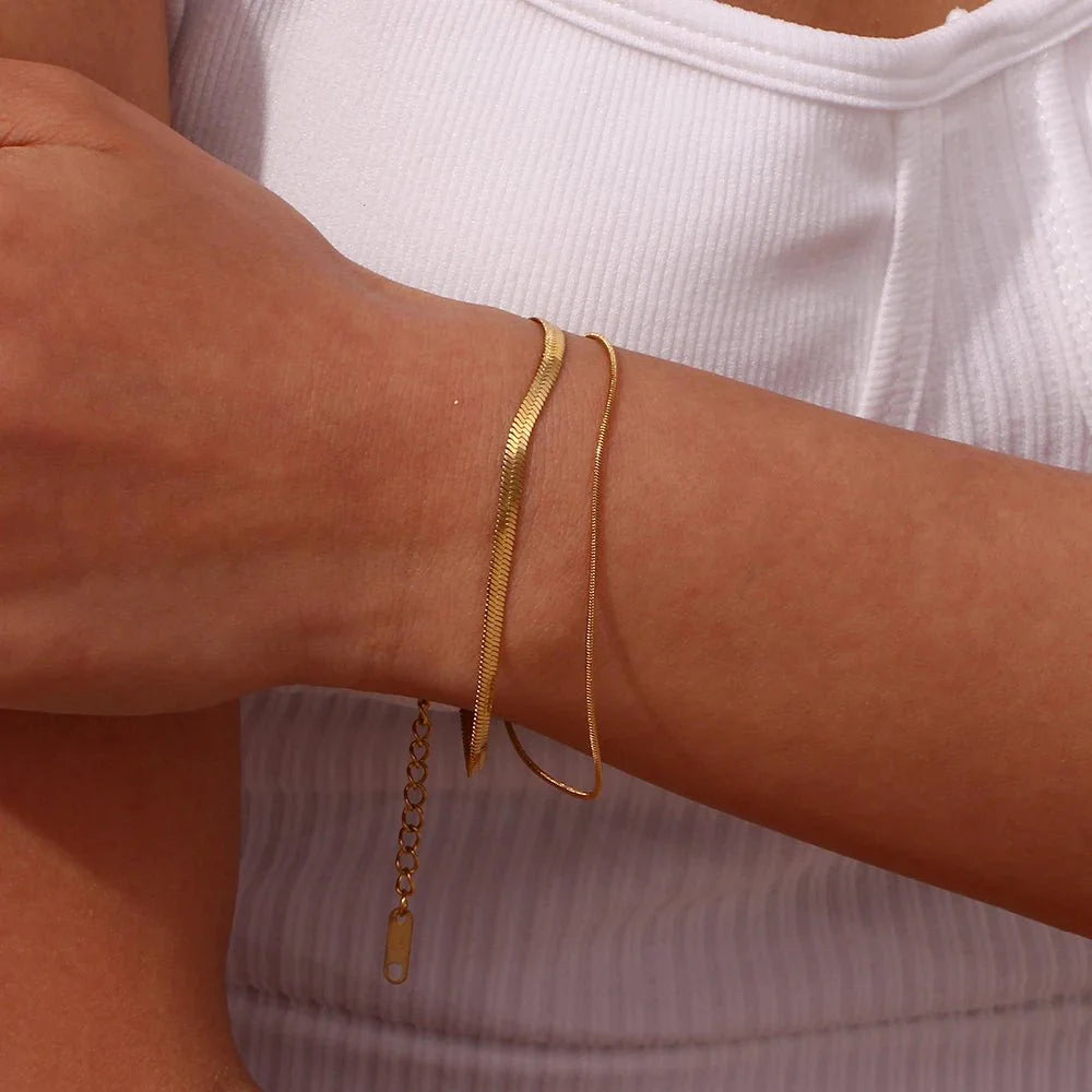 Minimal Herringbone & Dainty Snake Chain Layered Bracelet - Aryomi