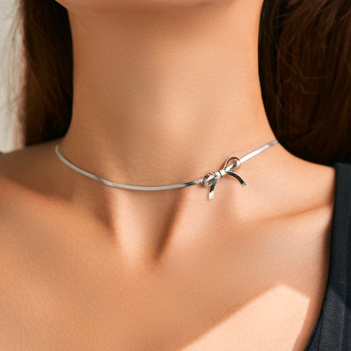Romantic Dainty Bow Necklace - Aryomi