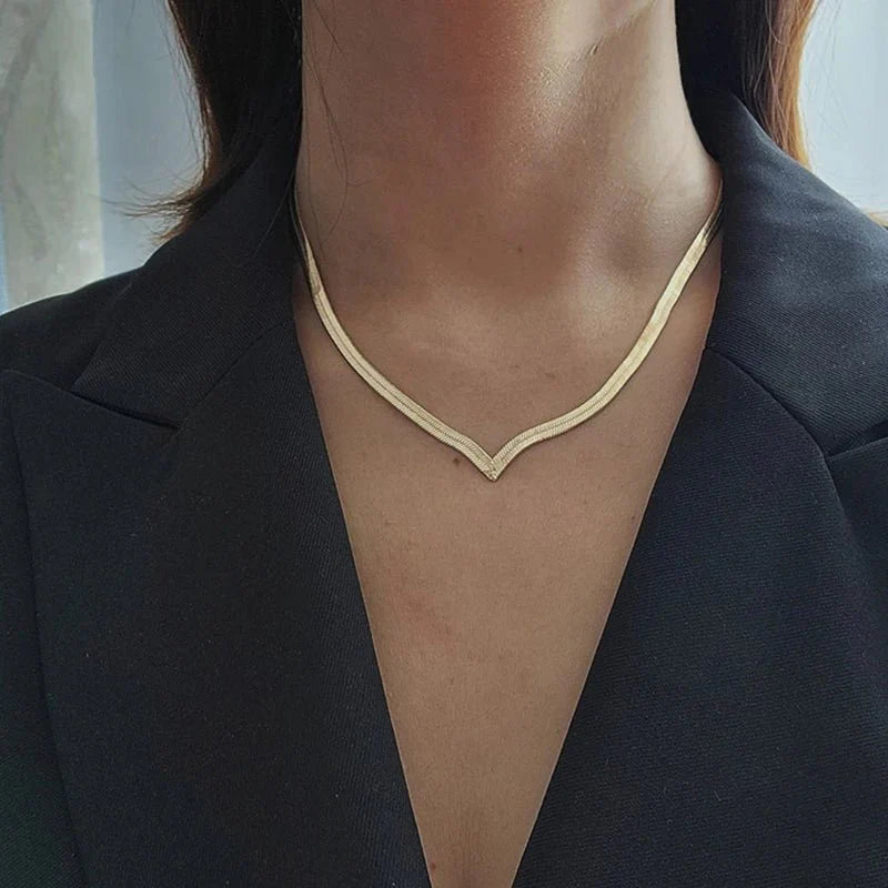 V Taper Herringbone Necklace - Aryomi